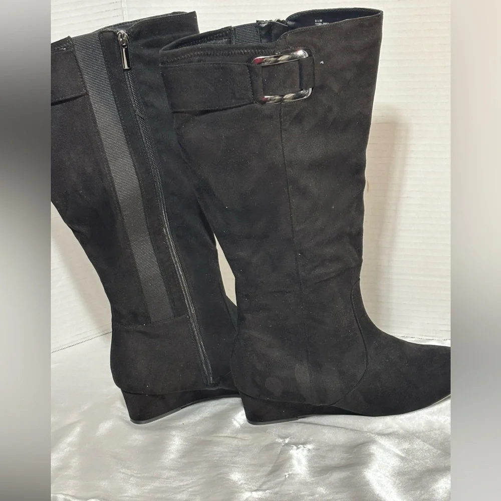 Cloudwalkers by Avenue 8.5W  Black Knee-High Women's Boots wedge heels